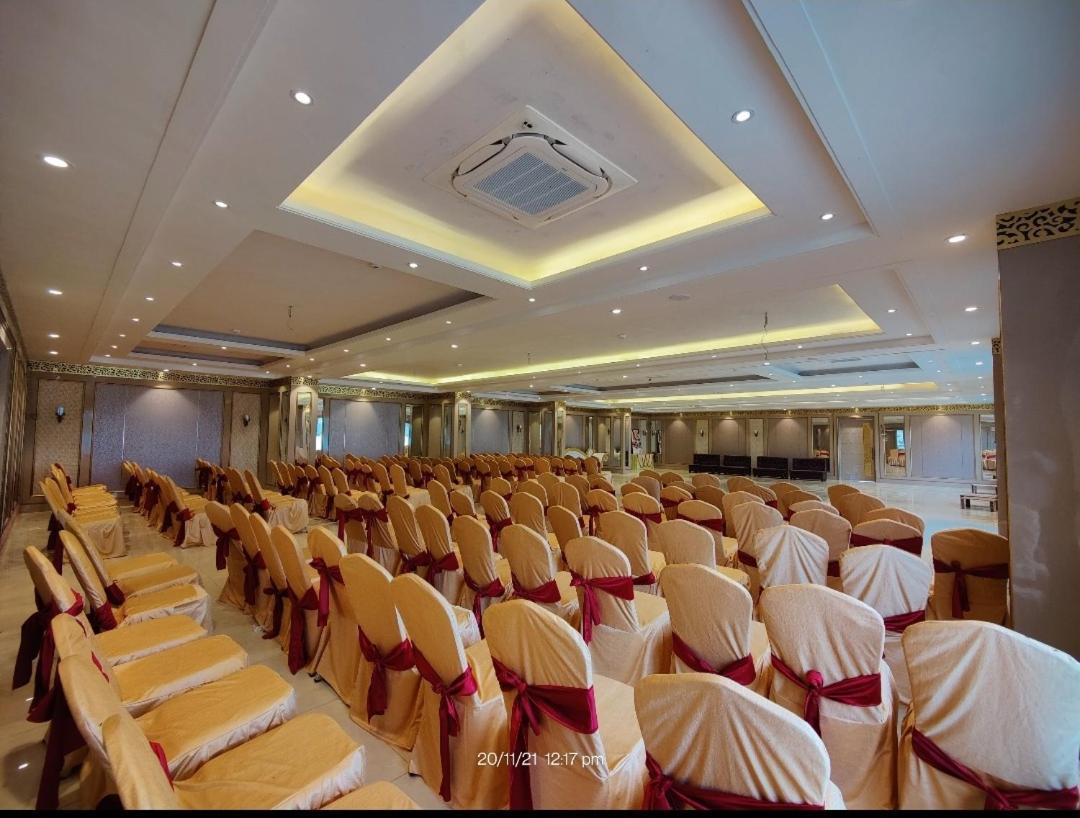 Mds Royal Resort Tulsipur 外观 照片
