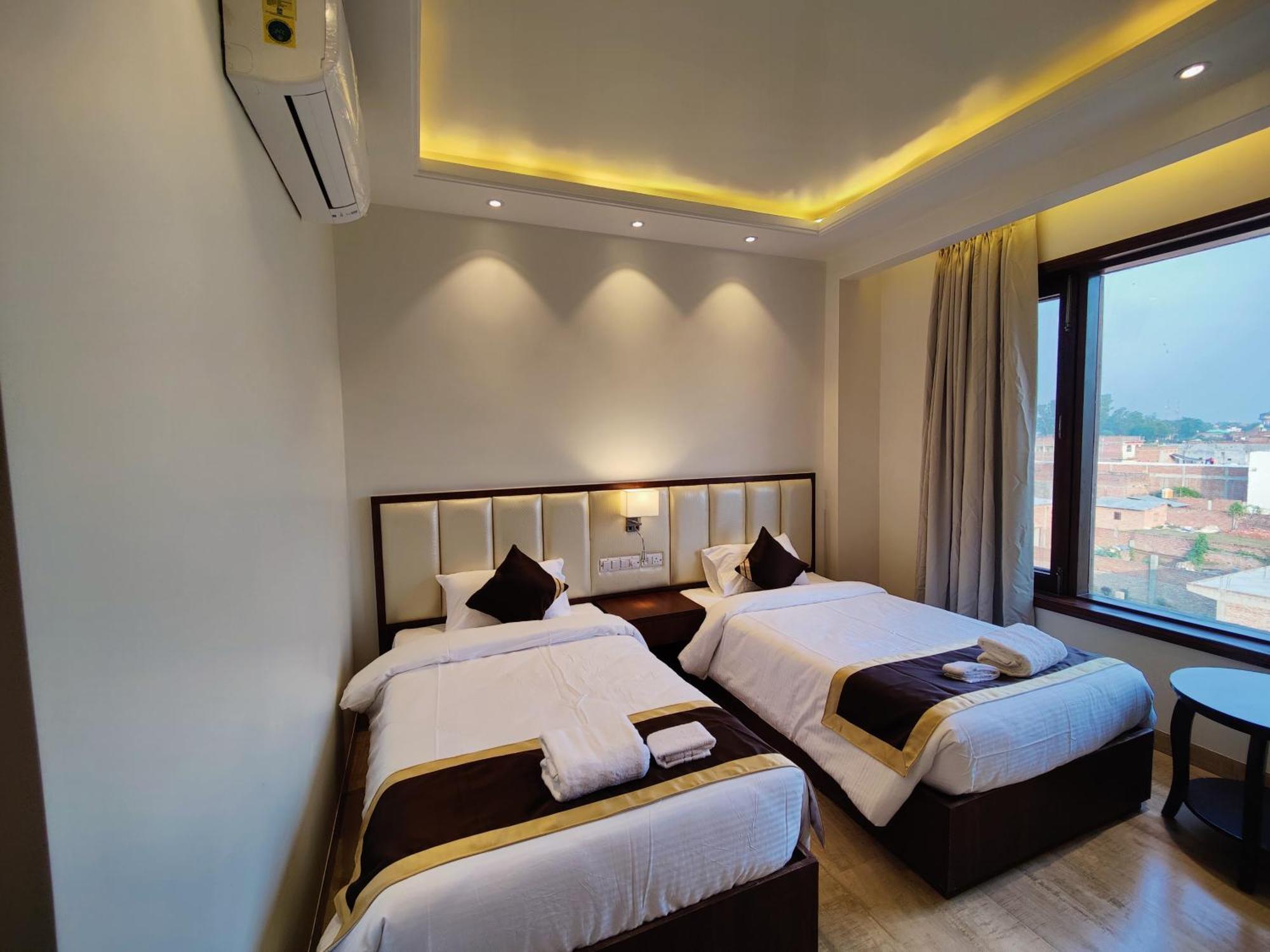 Mds Royal Resort Tulsipur 外观 照片